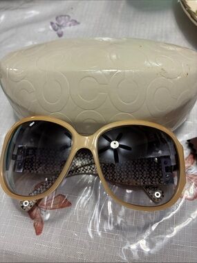 Y2K COACH APRIL DAISY FLOWER SUNGLASSES Signature IVORY with Case & Cloth OPTIC